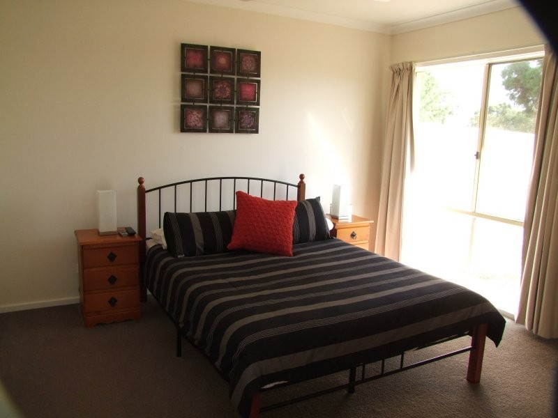 23 Parkside Close, Leongatha VIC 3953