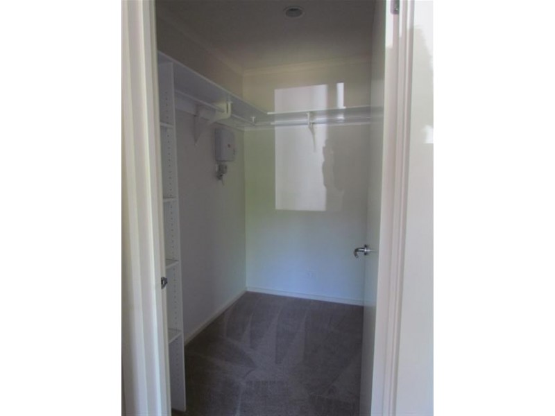 55 Longwarry Road, Drouin VIC 3818