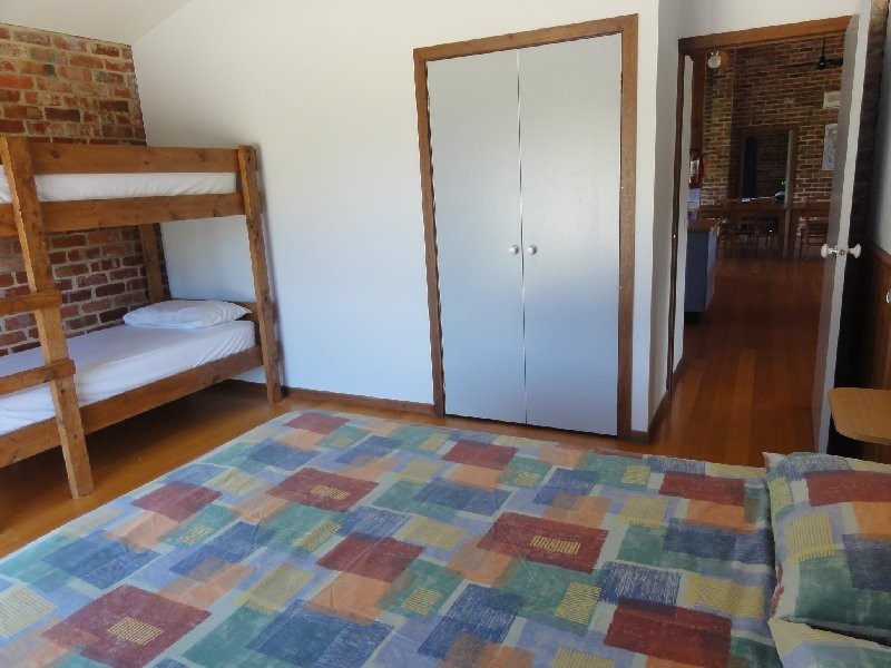 1075 Waratah Rd, Waratah Bay VIC 3959