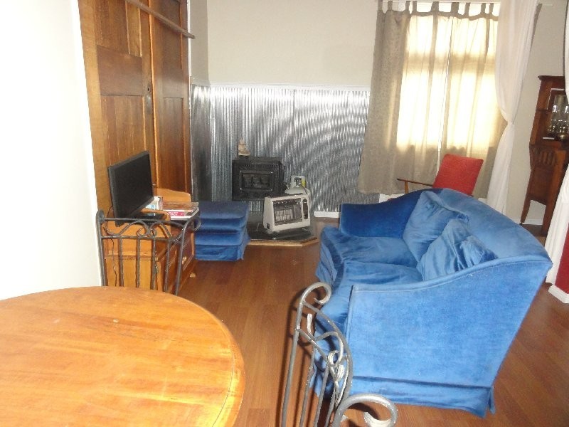 8 Waratah Road, Fish Creek VIC 3959