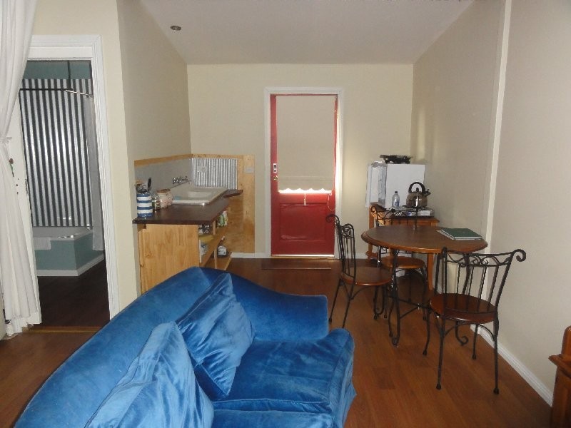 8 Waratah Rd, Fish Creek VIC 3959