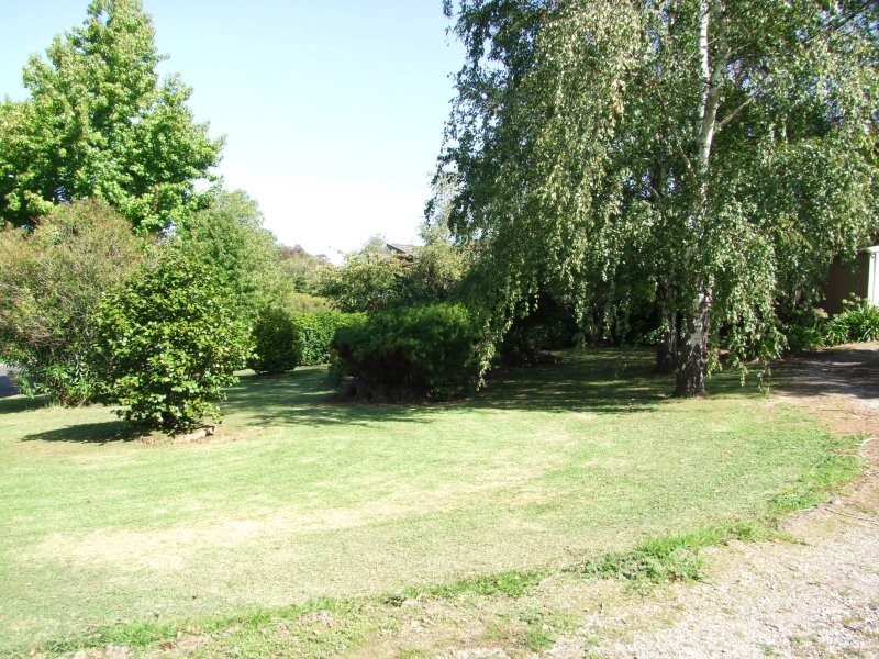 10 Bent Street, Leongatha VIC 3953