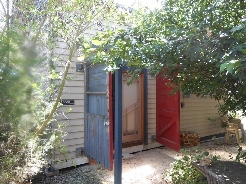 8 Waratah Rd, Fish Creek VIC 3959