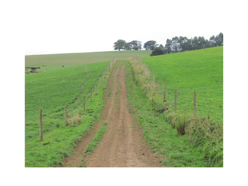 195 Sheffield Road, Neerim South VIC 3831