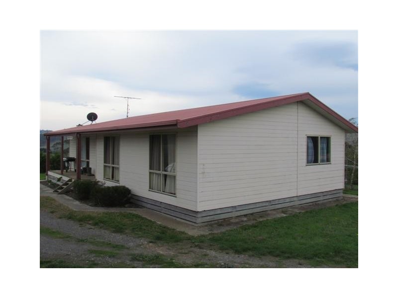 195 Sheffield Road, Neerim South VIC 3831