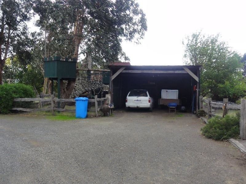 183 Harraps Rd, Binginwarri VIC 3966