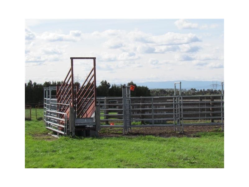 10 Reserve Road, Yarragon VIC 3823