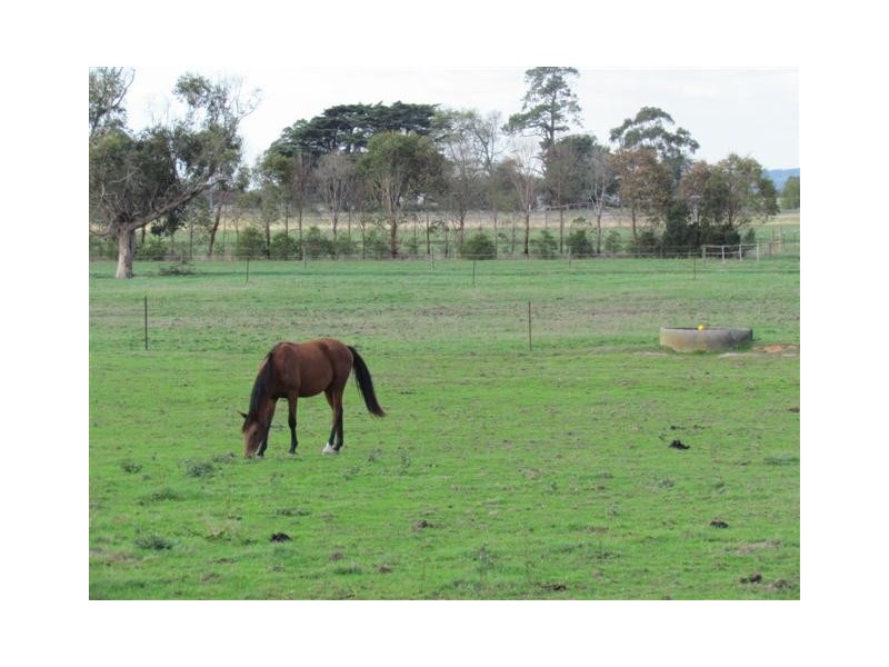 10 Reserve Road, Yarragon VIC 3823