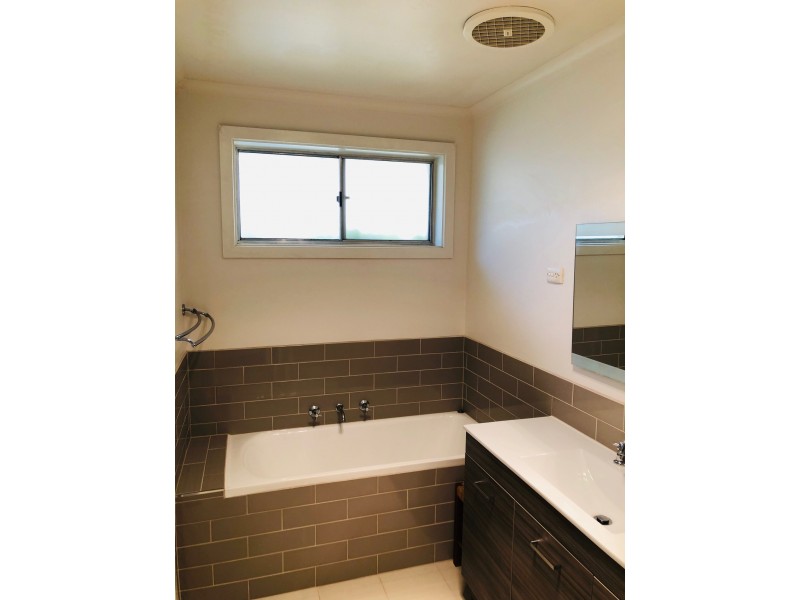 39 Pioneer St, Foster VIC 3960