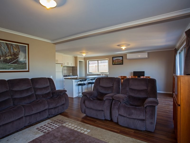 8 Royal Place, Leongatha VIC 3953