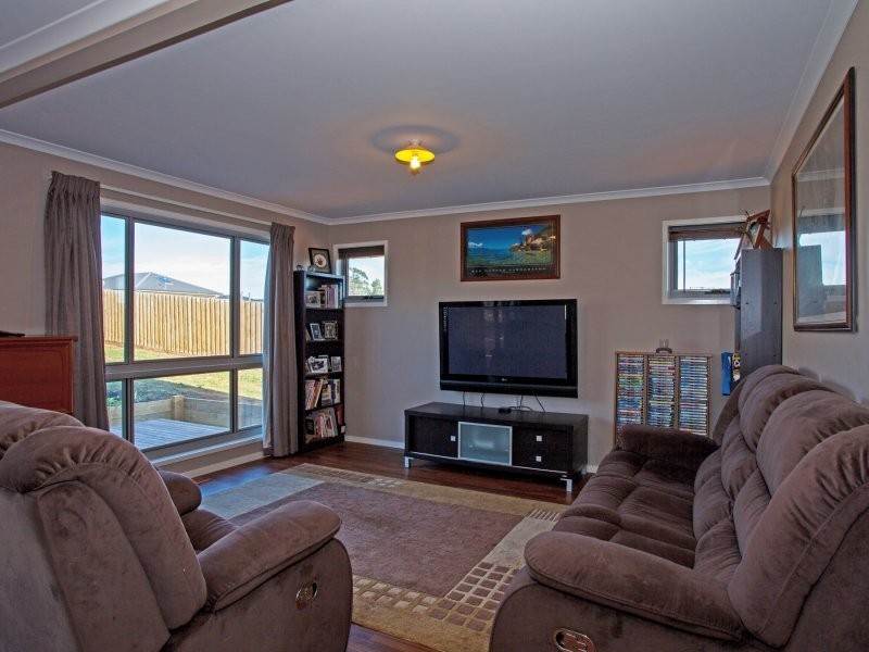 8 Royal Place, Leongatha VIC 3953