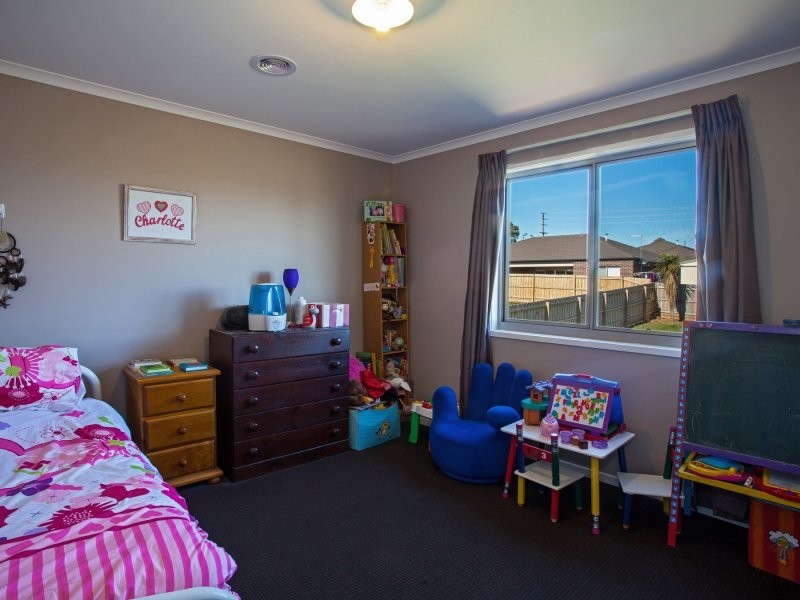 8 Royal Place, Leongatha VIC 3953
