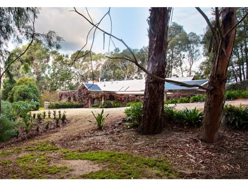 3 Weymes Road, Mount Eccles VIC 3953