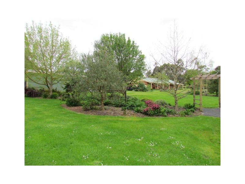 20 Old Sale Road, Buln Buln VIC 3821