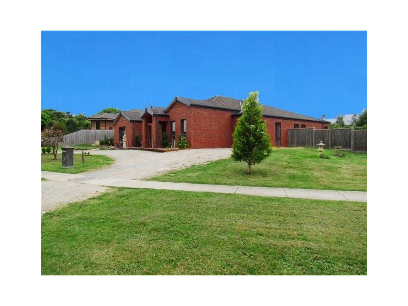 11 Rulemount Road, Warragul VIC 3820