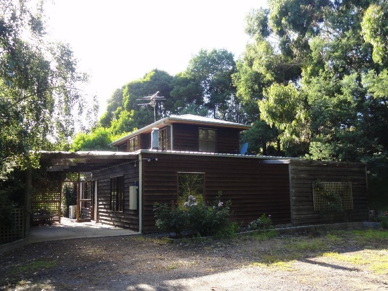 110 Creamery Valley Rd, Toora VIC 3962