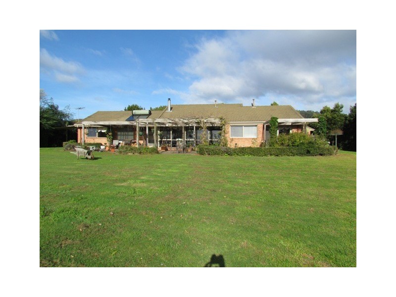 1081 Darnum Allambee, Cloverlea VIC 3822