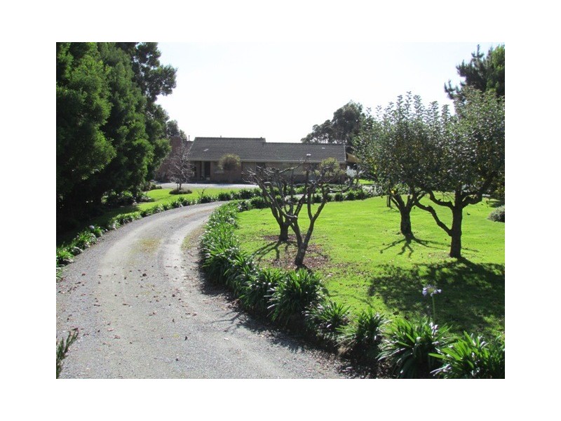 1081 Darnum Allambee, Cloverlea VIC 3822