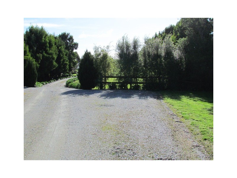 1081 Darnum Allambee, Cloverlea VIC 3822