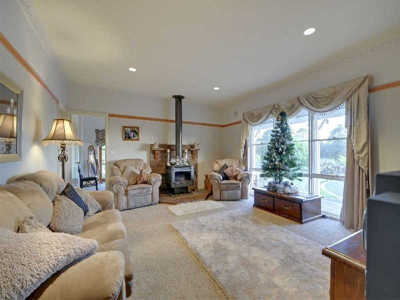 85 Port Welshpool Rd, Port Welshpool VIC 3965