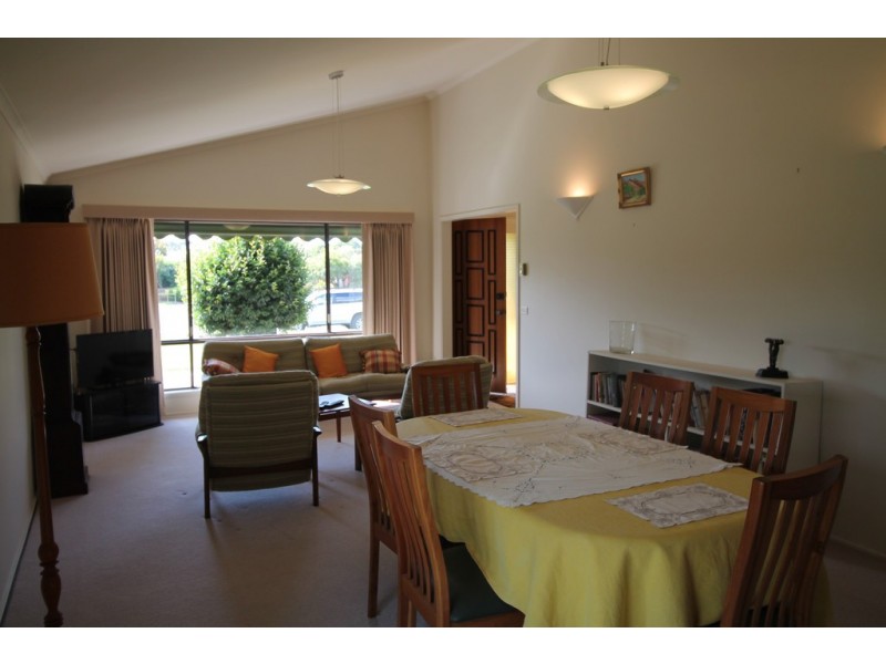 10 Apex Crt, Foster VIC 3960
