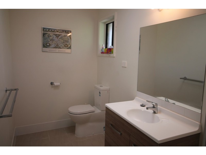 10 Apex Crt, Foster VIC 3960