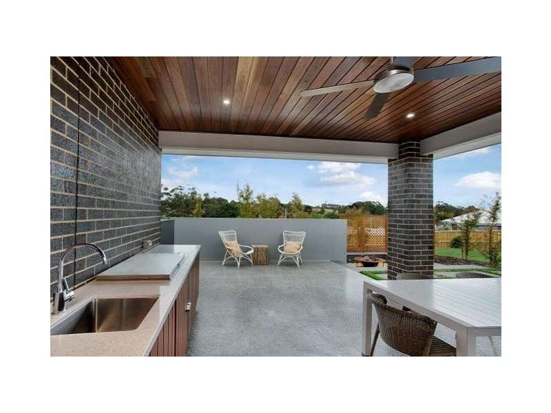 4 Silverwood Drive, Warragul VIC 3820