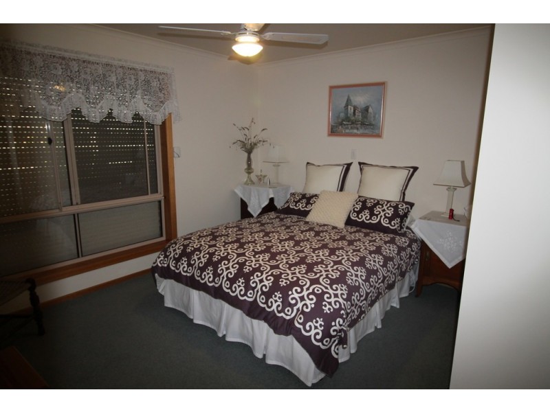 4-6 Box Avenue, Sandy Point VIC 3959