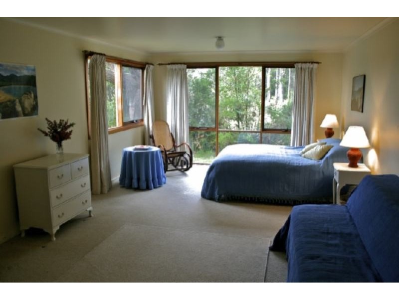 17 Waratah St, Walkerville VIC 3956