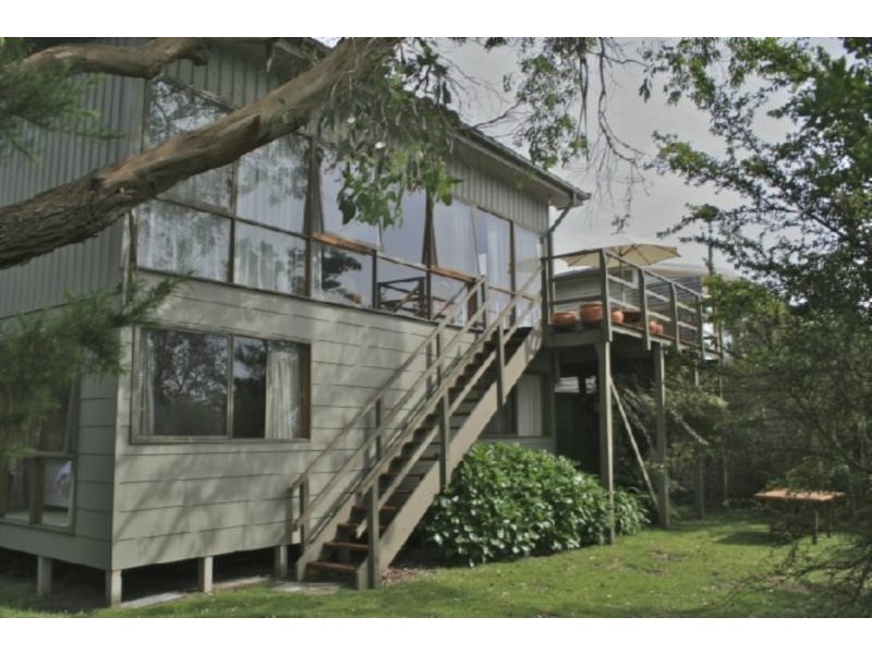 17 Waratah St, Walkerville VIC 3956