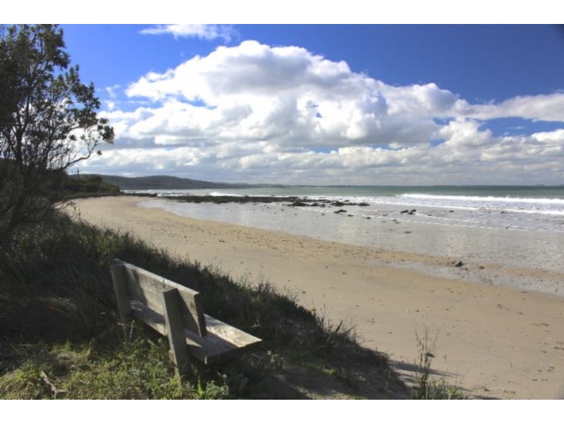 17 Waratah St, Walkerville VIC 3956