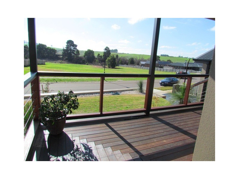 51 Grange Crescent, Warragul VIC 3820