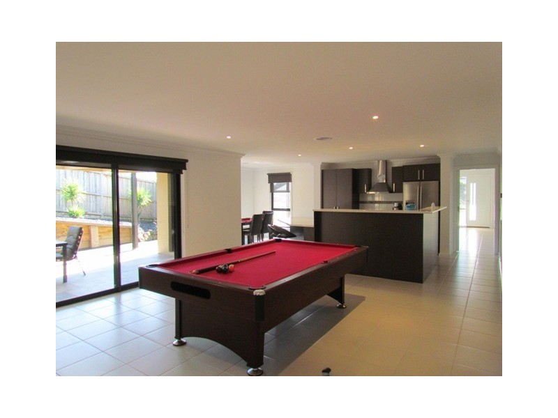 51 Grange Crescent, Warragul VIC 3820