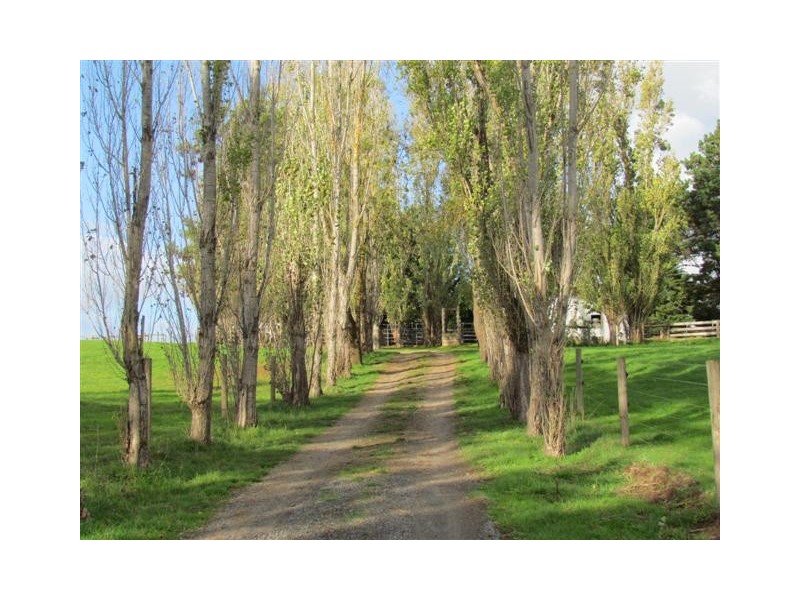 220 Stock Road, Drouin West VIC 3818