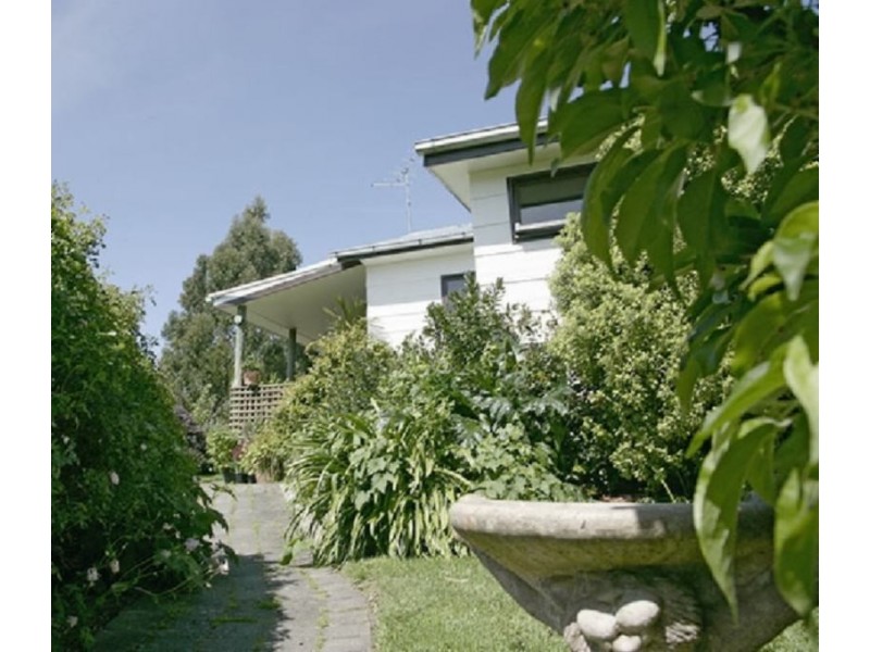 380 McCartins Track, Foster VIC 3960