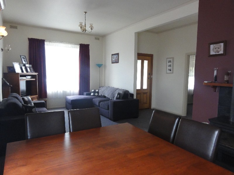 27 Mill St, Toora VIC 3962