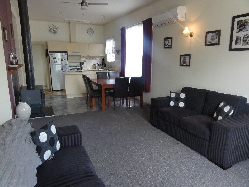 27 Mill St, Toora VIC 3962
