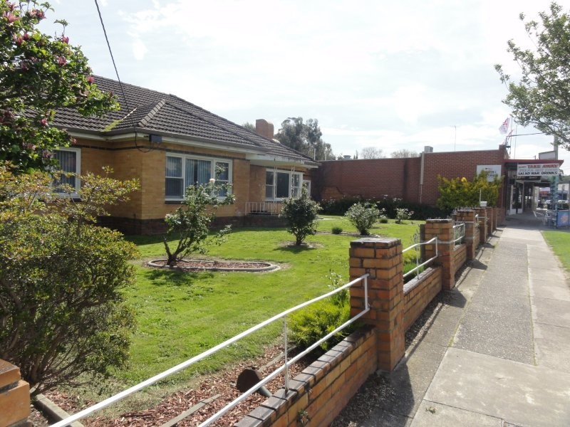 14 Station Rd, Foster VIC 3960