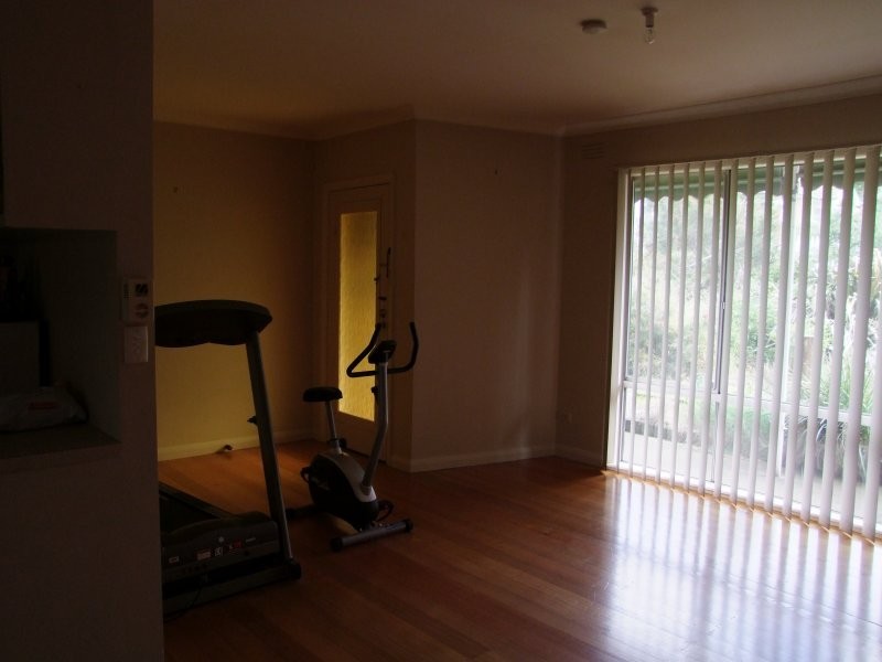 31 Blackmore Avenue, Leongatha VIC 3953