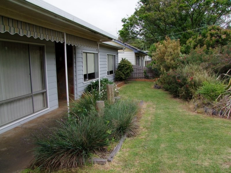31 Blackmore Avenue, Leongatha VIC 3953