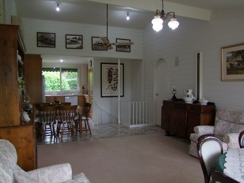 13 Lee Parade, Leongatha VIC 3953