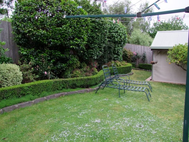 13 Lee Parade, Leongatha VIC 3953