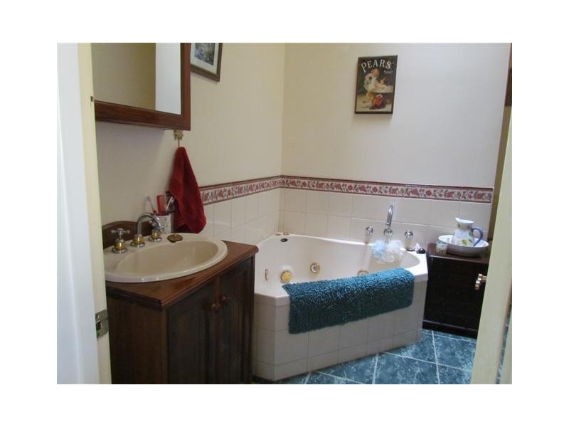 194 Old Telegraph Road East, Crossover VIC 3821