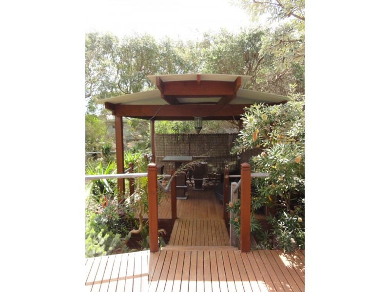 1 Manuka St, Sandy Point VIC 3959