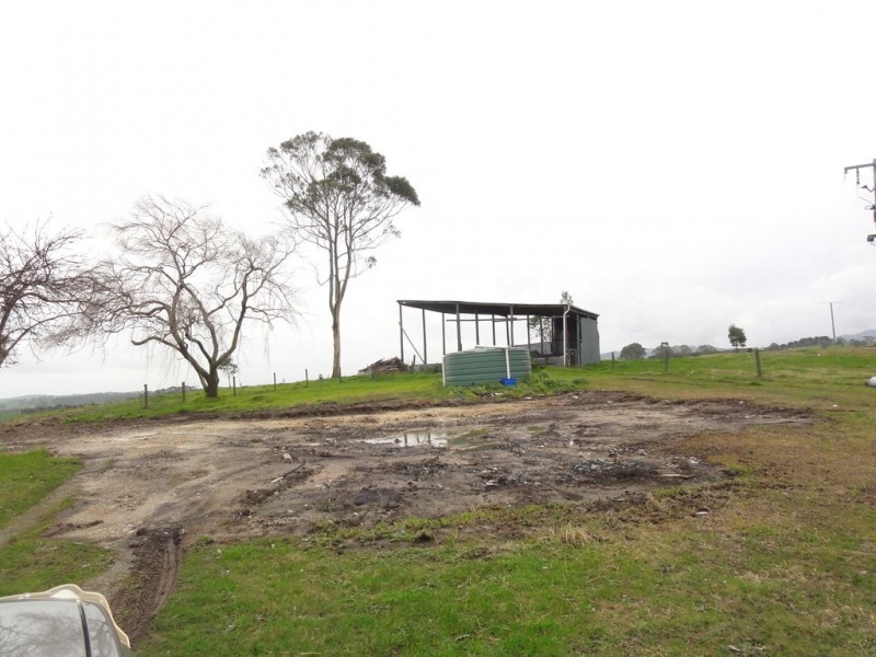 25 Hunts Rd, Binginwarri VIC 3966