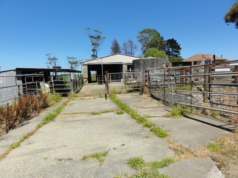 25 Hunts Rd, Binginwarri VIC 3966