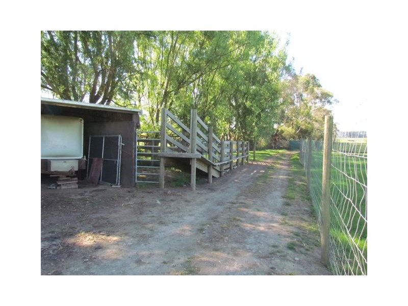 359 Little Moe River Road, Yarragon VIC 3823