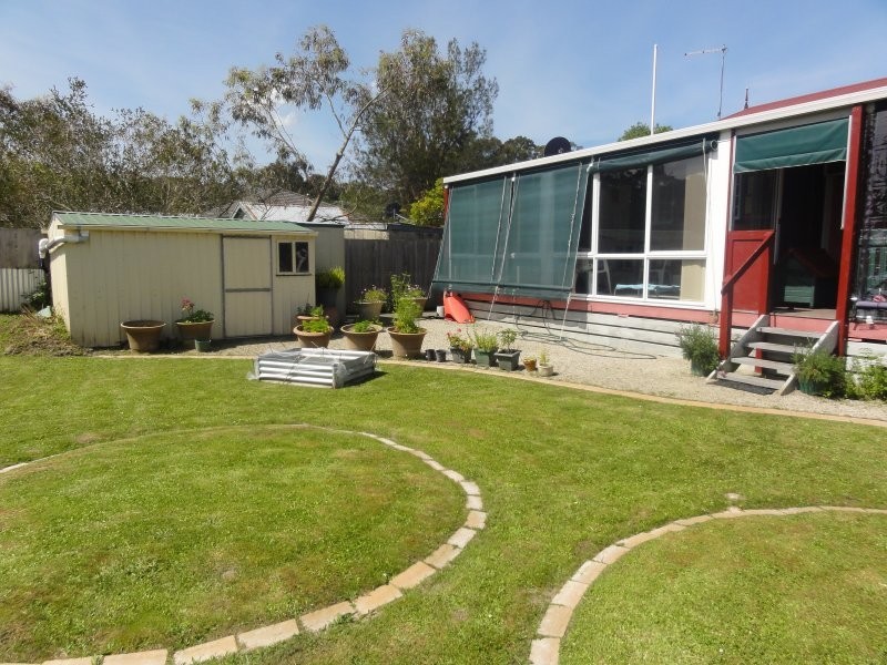 15 Victory Avenue, Foster VIC 3960