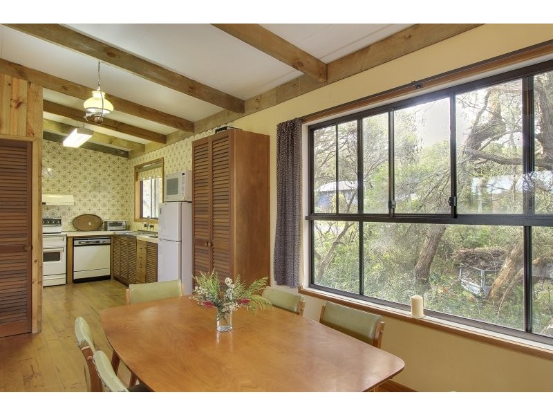 6 Waratah Avenue, Waratah Bay VIC 3959