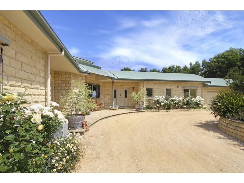 585 Fish Creek-Foster Rd, Foster VIC 3960
